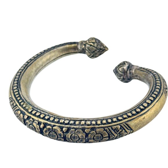 Vintage Tribal Brass Torque Bangle Cuff Bracelet with Engraved Details - Picture 2 of 6